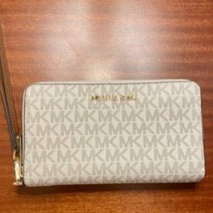 Michael Kors Jet Set Travel Lg Flat Phone Case/wallet